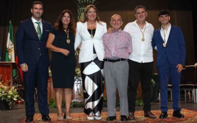 Fotonoticia: Valverde entrega su máxima distinción en una gala solemne y emotiva