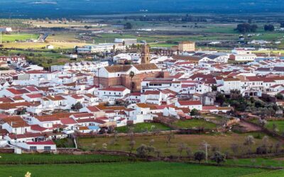 Villanueva de los Castillejos reclama a la Junta de Andalucía la mejora de la carretera A-490