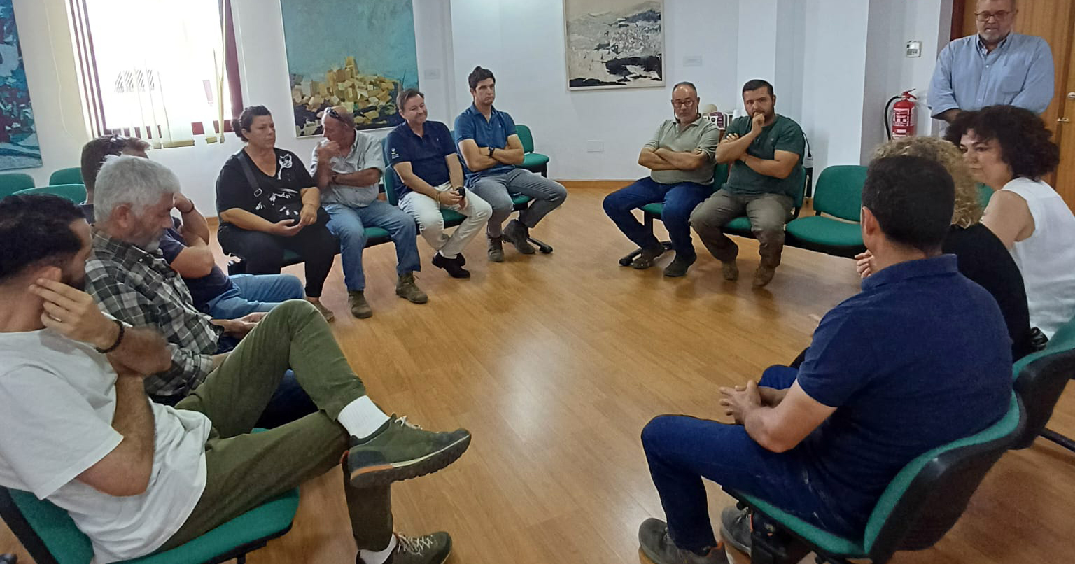 Reunion agricultores y ganaderos (1)